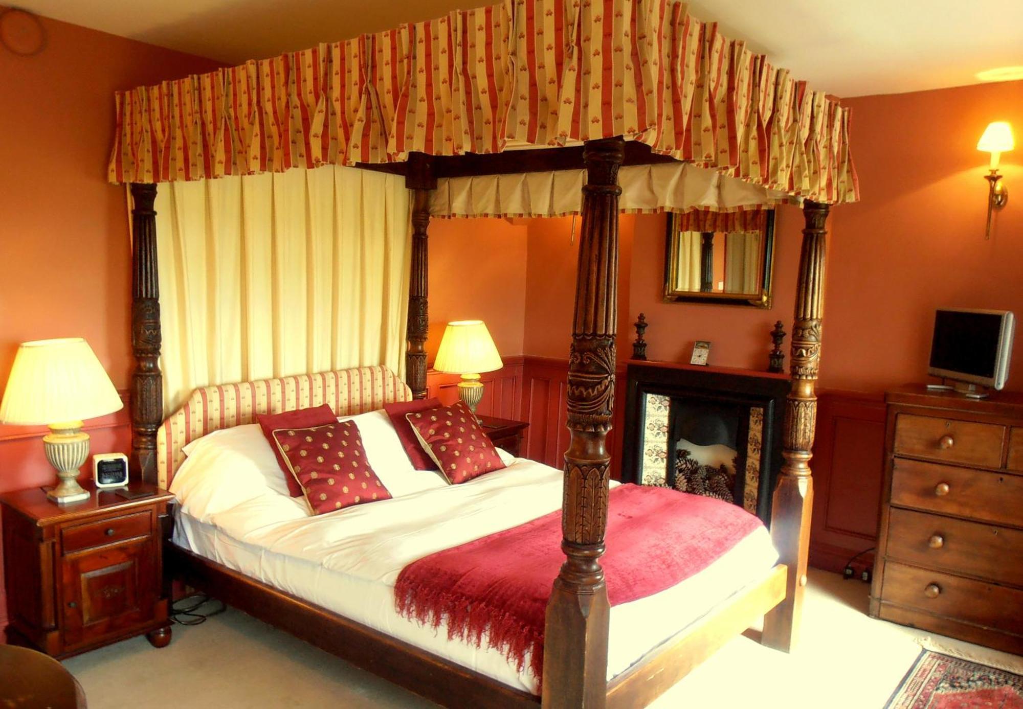 The Hunters Rest Inn Clutton Rum bild